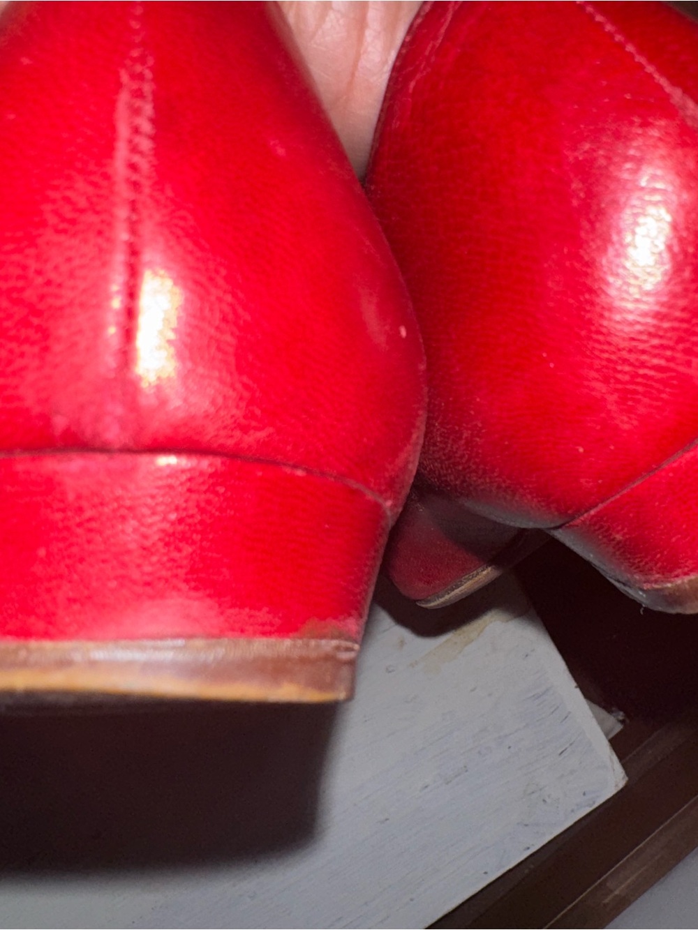 Gucci Red Leather Pointed-Toe Flats - Picture 6 of 8